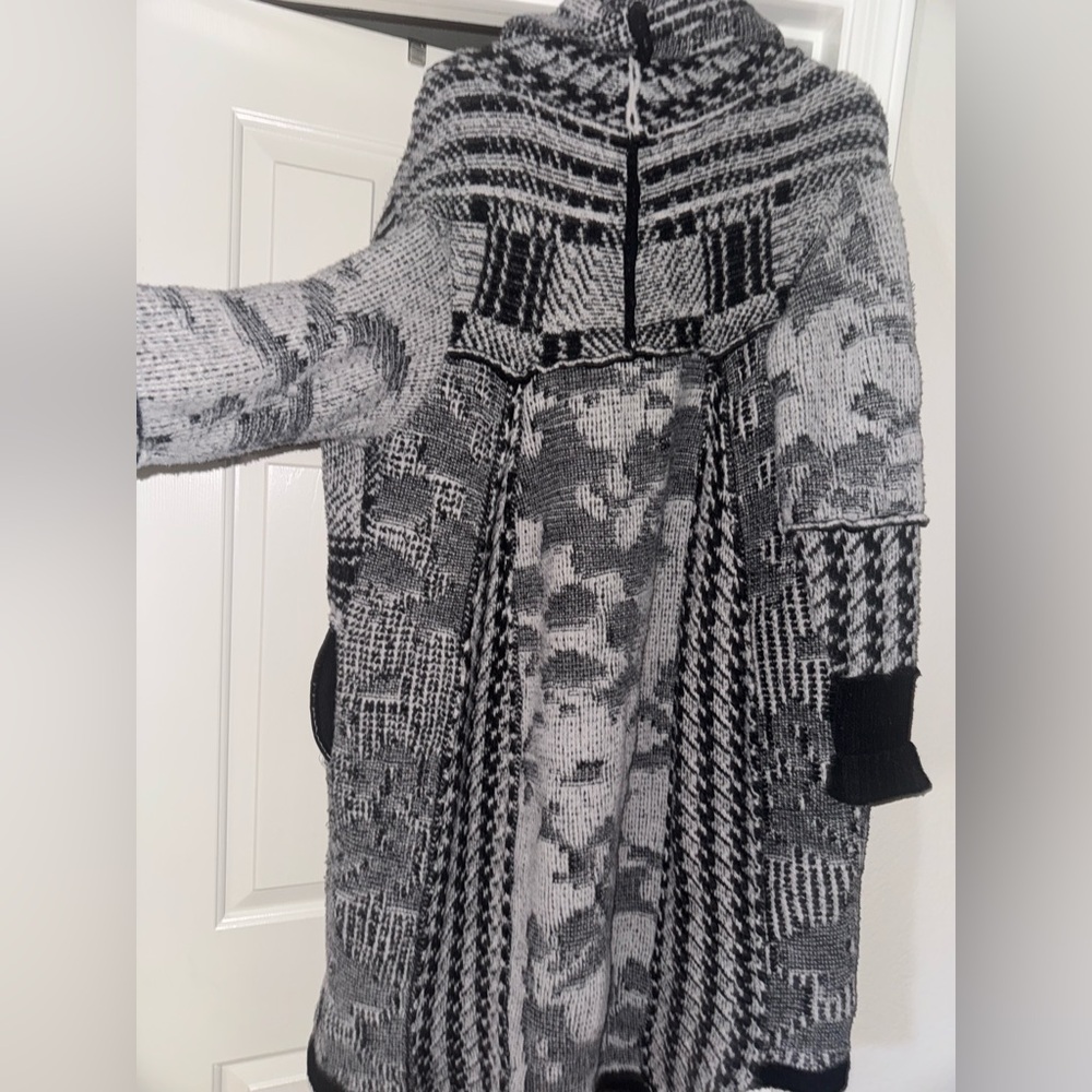 Free people mixed knit maxi cardigan sweater Harlow black white size small - Picture 10 of 11